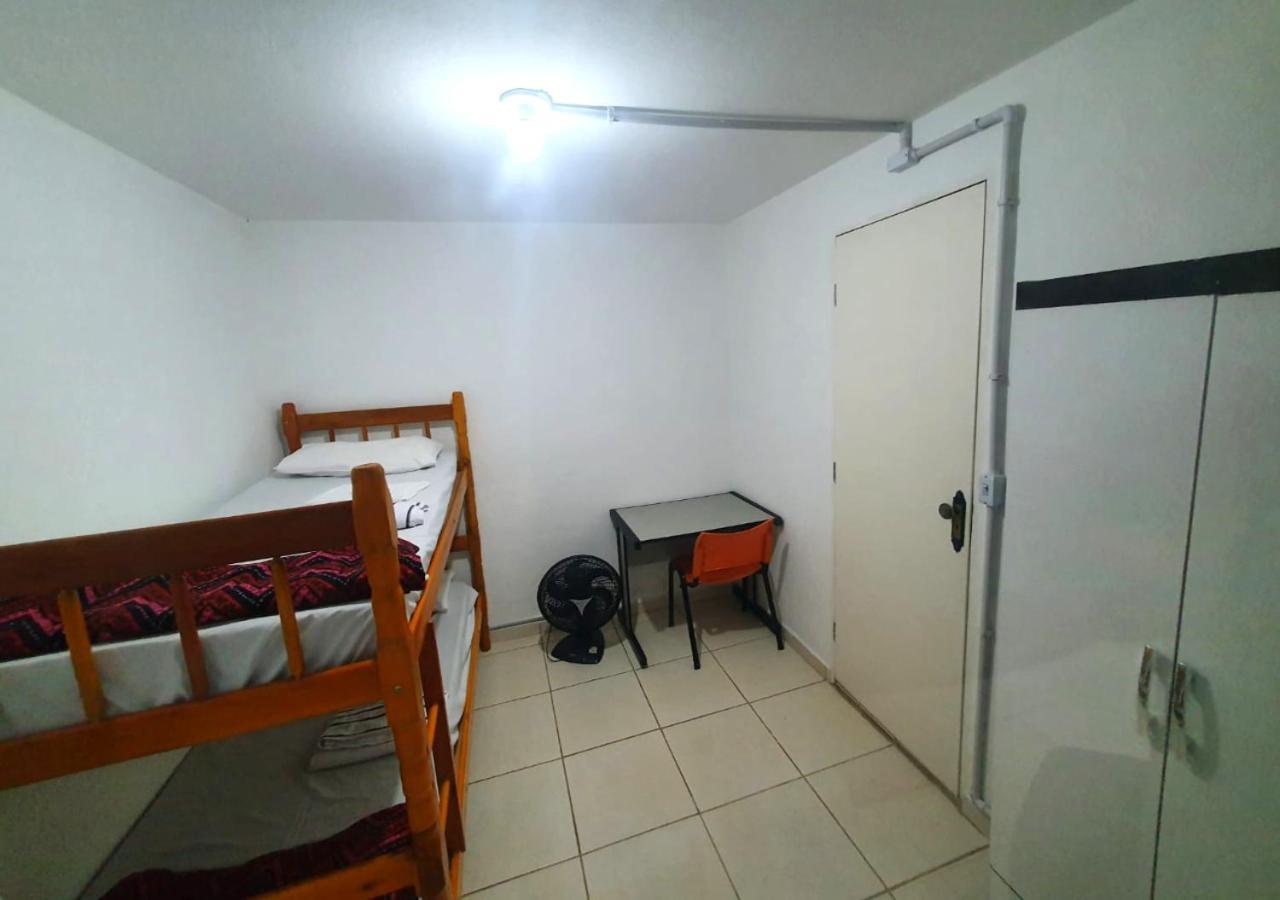 Hostel Airport Rooms Diadema Luaran gambar