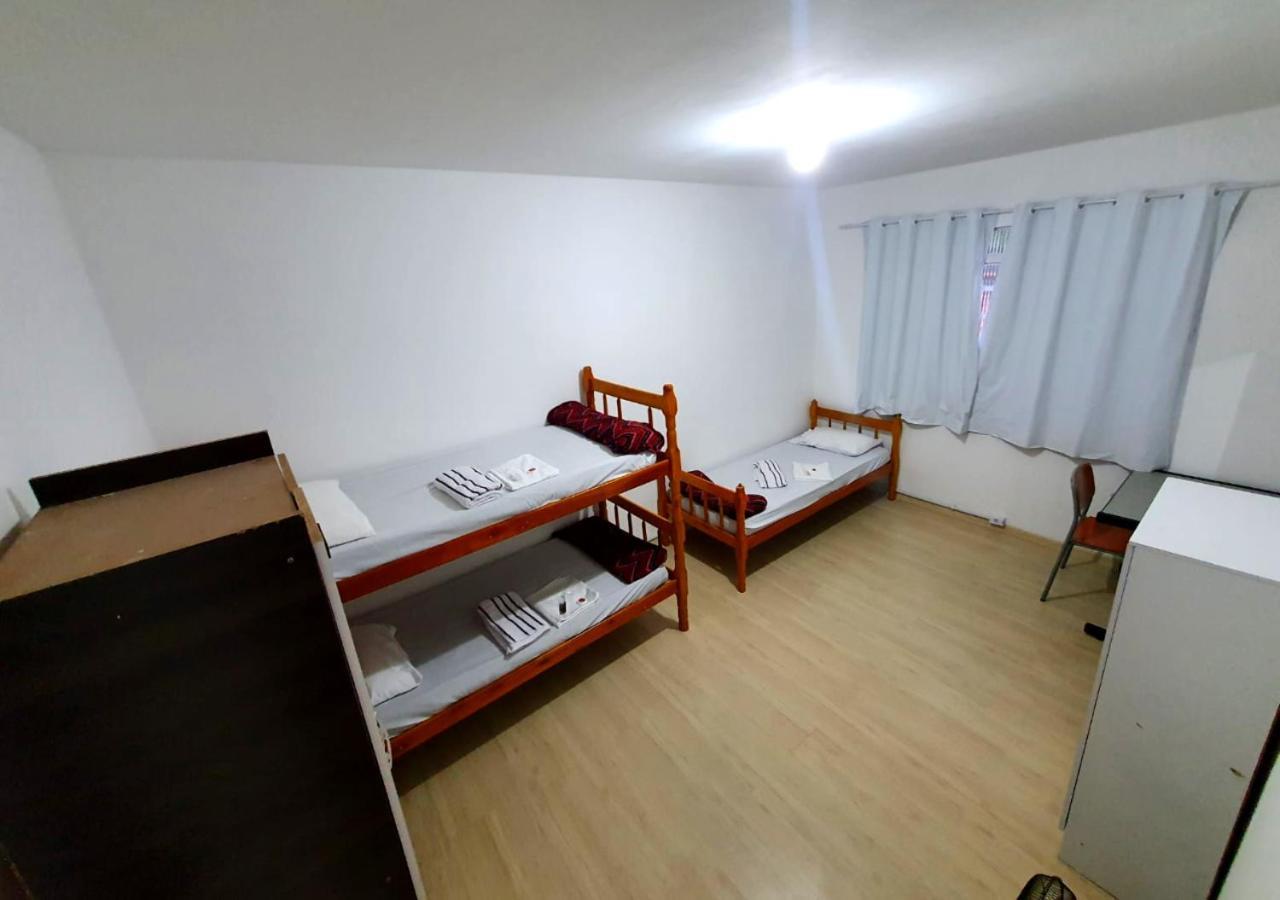 Hostel Airport Rooms Diadema Luaran gambar